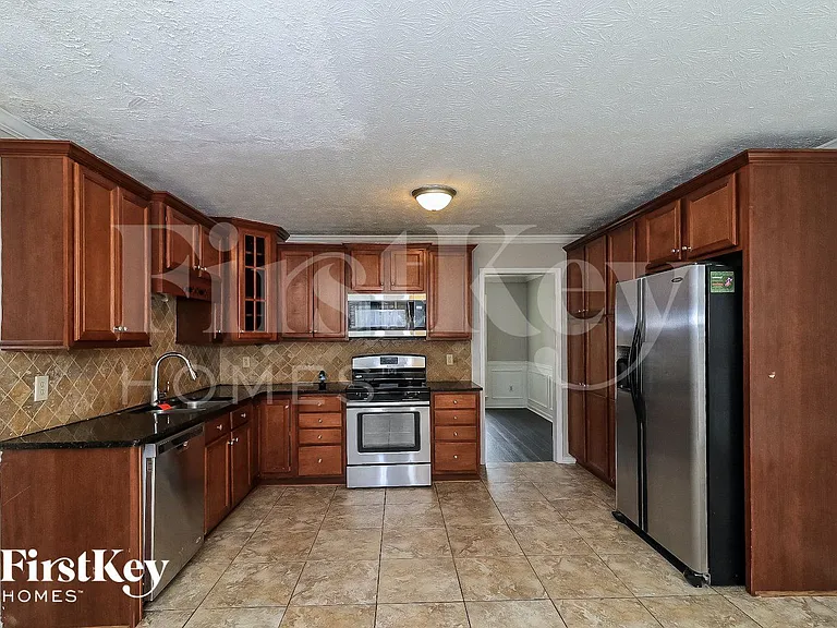 722 Altman Ct — Photo 5