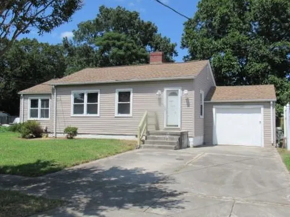 1608 Holladay St, Portsmouth, VA 23704