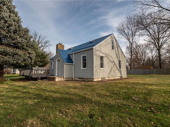 2nd image of 3089 Cormany Rd