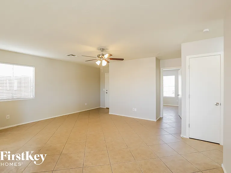 21286 N Duncan Dr — Photo 5