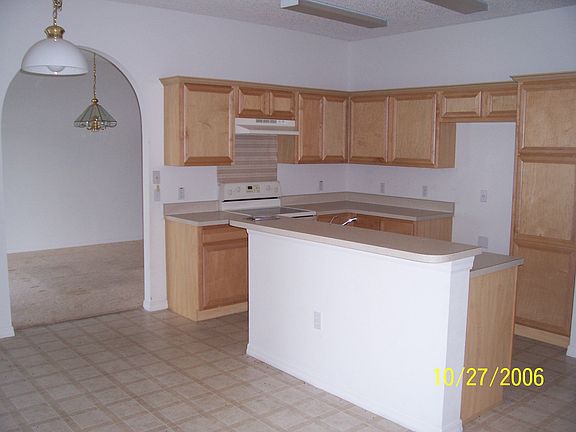 4th image of 324 Aylesbury Ct