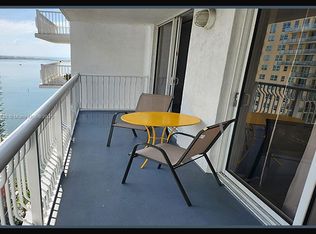 1200 Brickell Bay Dr APT 3304, Miami, FL 33131
