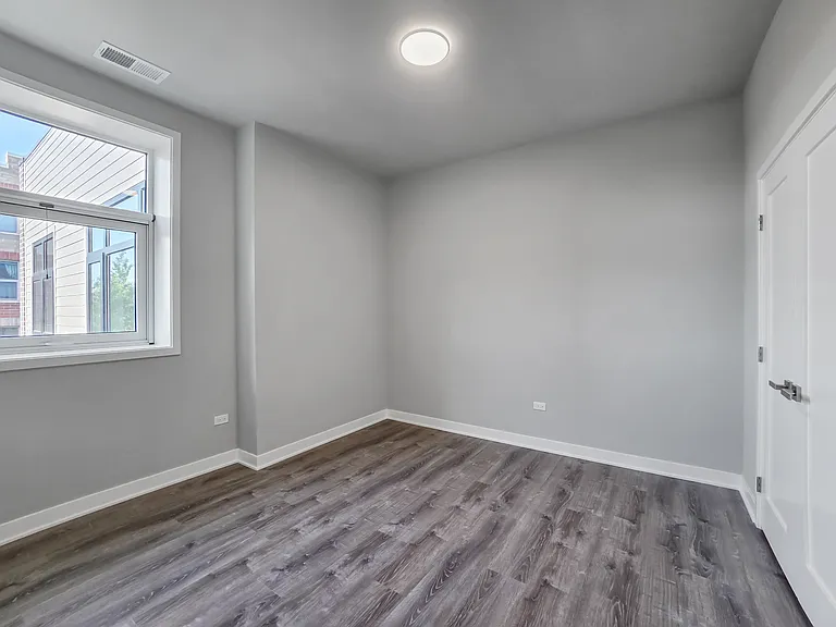 2807 S Halsted St #410 — Photo 14