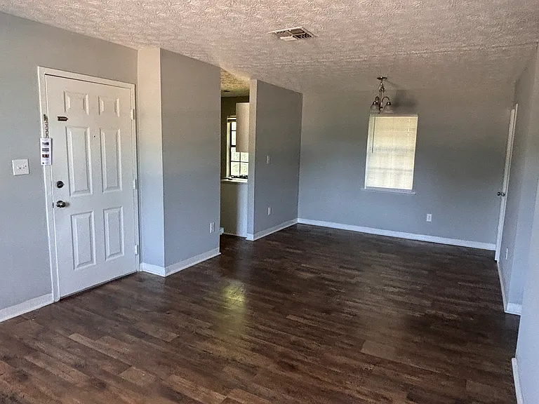 821 W Edgemont Ave #833 — Photo 1