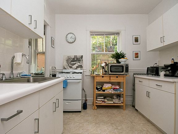 5th image of 523 W Fullerton Pkwy #2728149