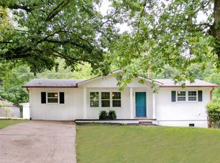 490 Richards Rd NE, White, GA 30184