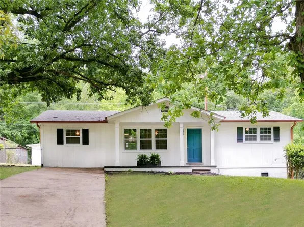 490 Richards Rd NE, White, GA 30184