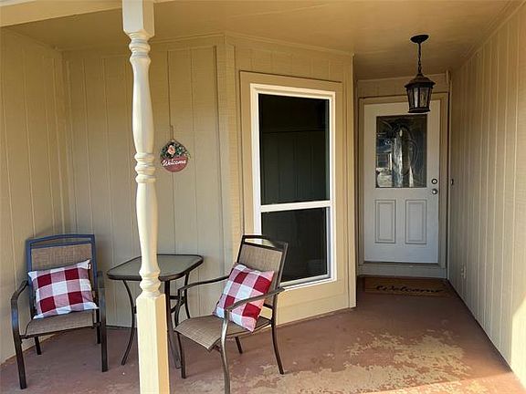 4th image of 2902 Rex Allen Dr