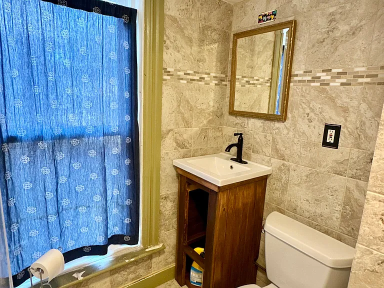 29 Spring Park Ave #2R — Photo 4