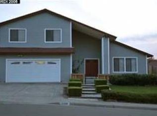 2118 Redwood Rd, Hercules, CA 94547