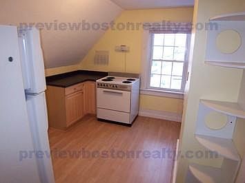 2nd image of 256 Lowell Ave #Ad2