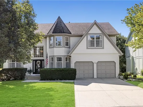 11605 W 117th Ter, Overland Park, KS 66210