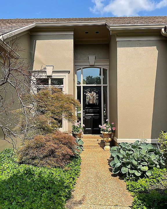 1st image of 2208 E Glenalden Dr