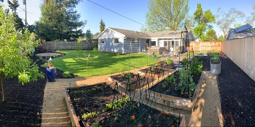 3 bed, 1.5 bath, 1252 sqft, $2,600 — Photo 2