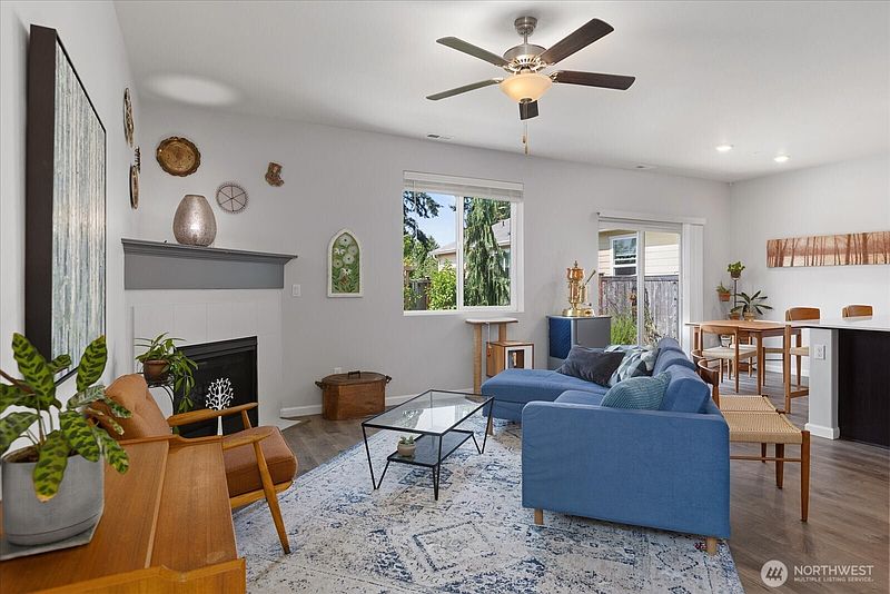 4th image of 5700 86th Drive NE