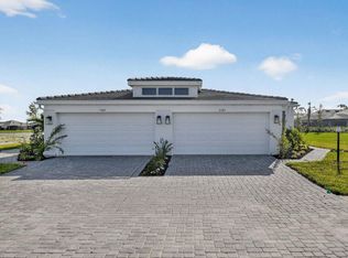 7487 Moonbeam Ave, Sarasota, FL 34241