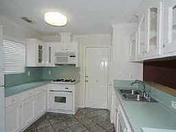 3rd image of 609 4th St