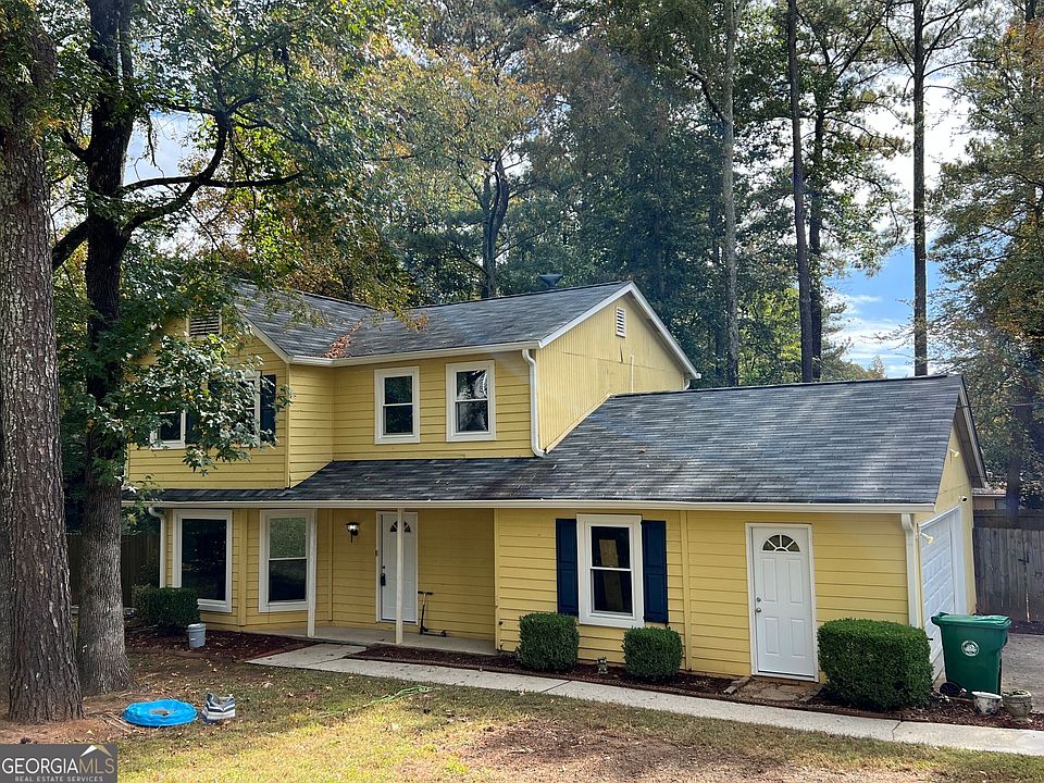 1st image of 723 Post Road Trce
