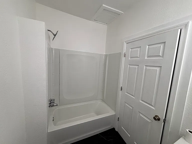 1826 Woodrow St #B — Photo 9