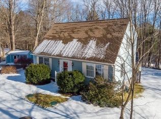 107 Wallace Rd, Sturbridge, MA 01566
