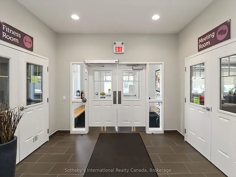 49 Silver Glen Blvd — Photo 34