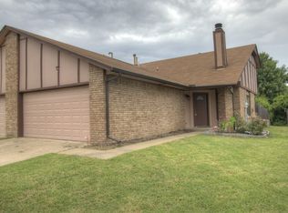 4723 S Ironwood Ave W, Broken Arrow, OK 74011