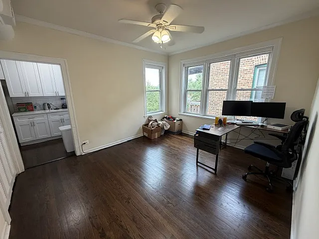 1742 W Touhy Ave #3N — Photo 4