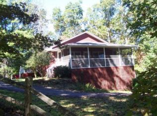 293 Silver Spruce Ln, Franklin, NC 28734