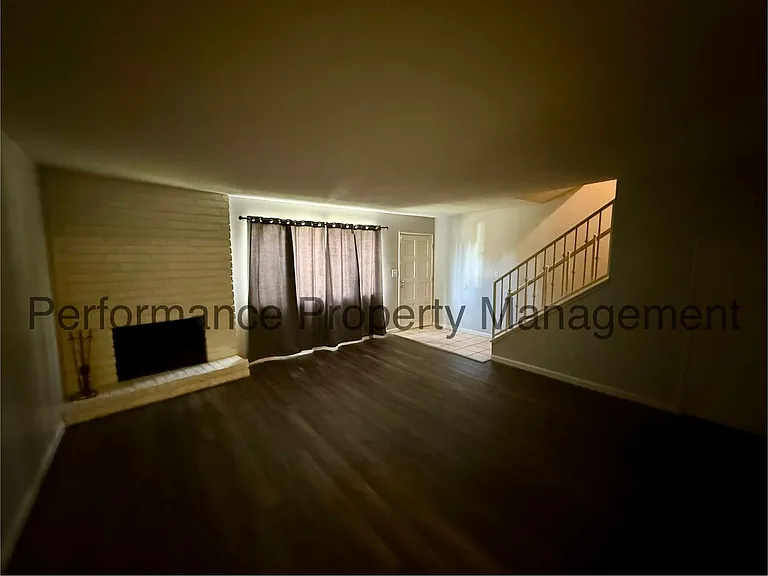 5101 Hunter Ave #7 — Photo 3