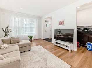 8129 226a St NW, Edmonton, AB T5T 7S8