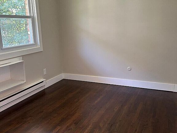 4th image of 287 S Center St #6