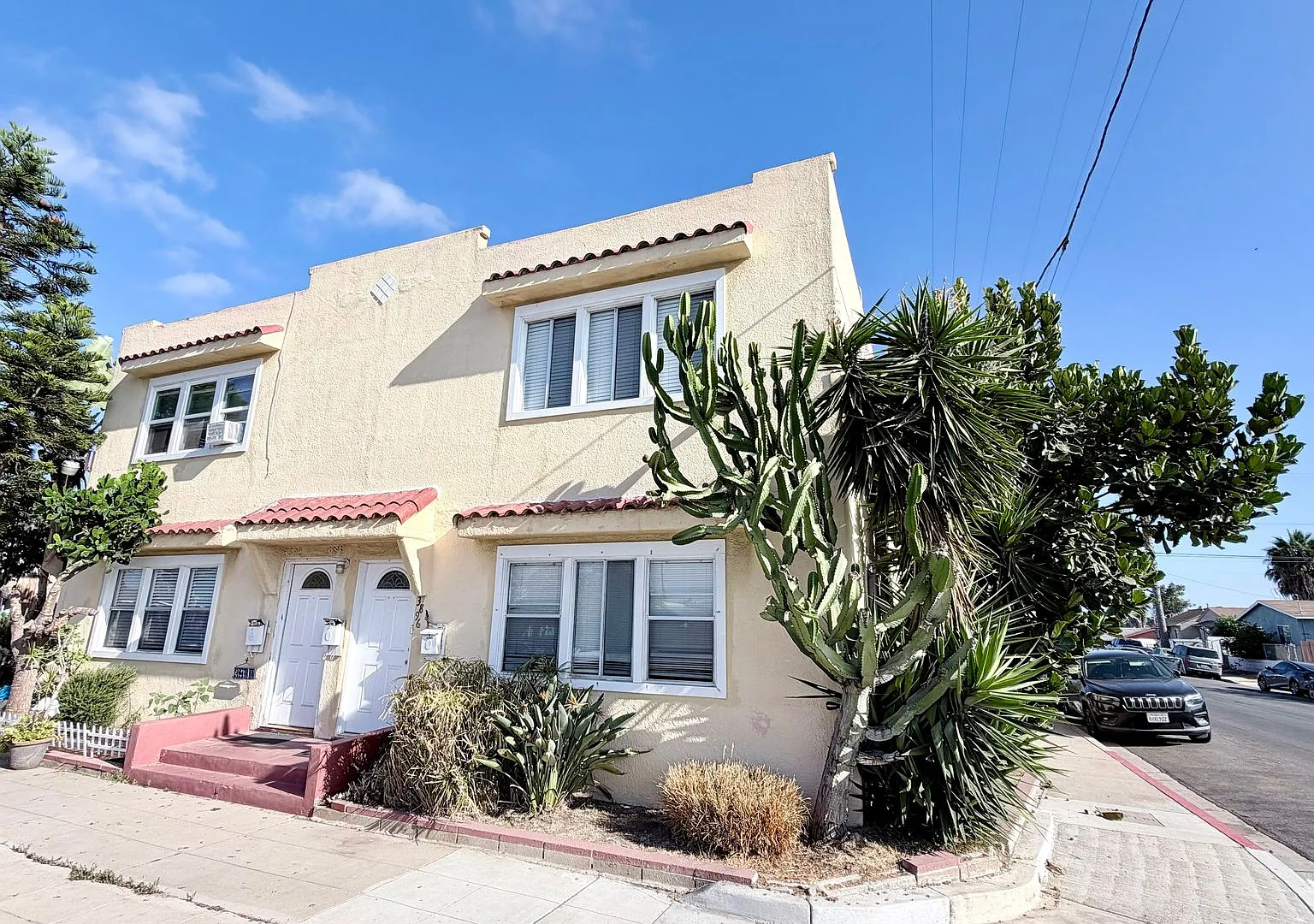 3890 Logan Ave — Photo 2