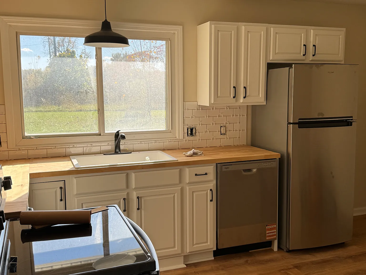 3 bed, 1160 sqft, $2,000 — Photo 3