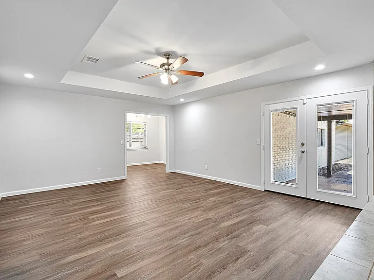 1316 Edgefield Dr — Photo 16