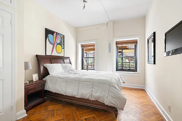 Rented by Compass | media 6