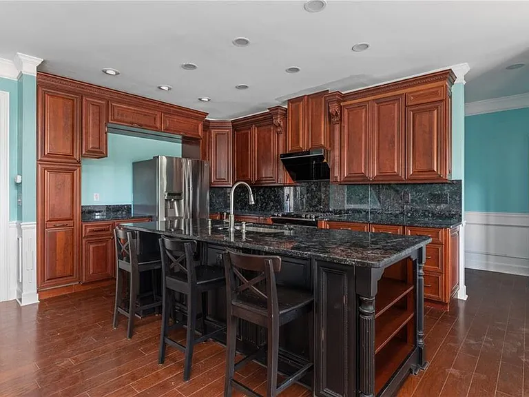 2331 Northmont Pkwy — Photo 18