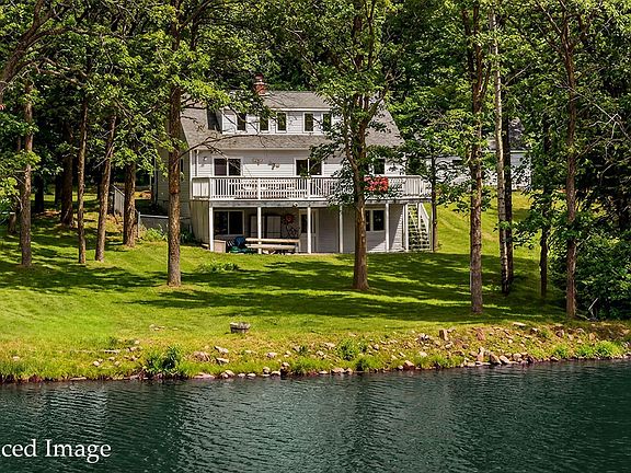 3rd image of 15307 Pine Shores Rd