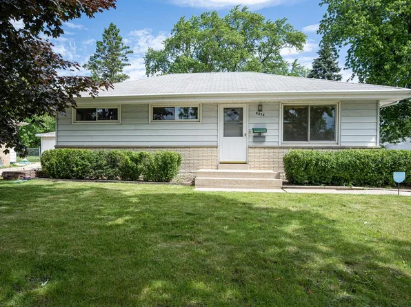 8628 West Lynx AVENUE, Milwaukee, WI 53225