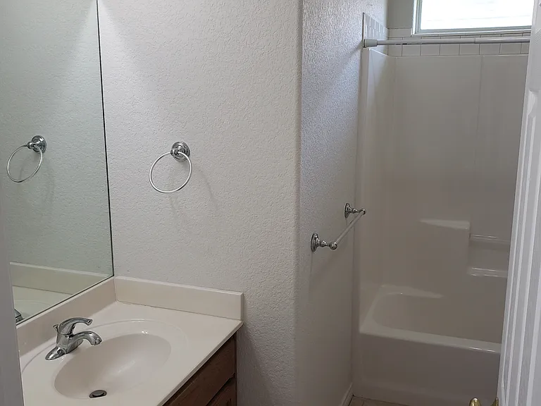 268B Braeburn Cir #B — Photo 11