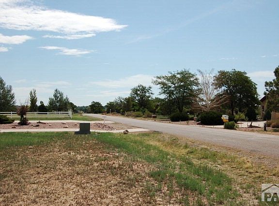 4th image of 795 W El Portal Dr