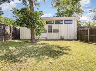 1030 Mount Auburn Ave #B, Dallas, TX 75223