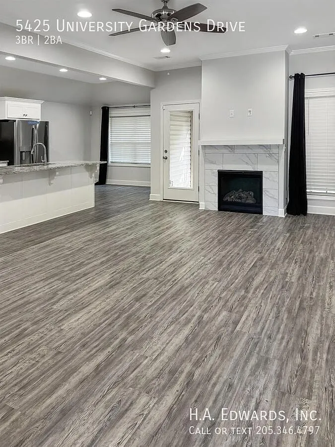 5425 University Gardens Drive — Photo 3