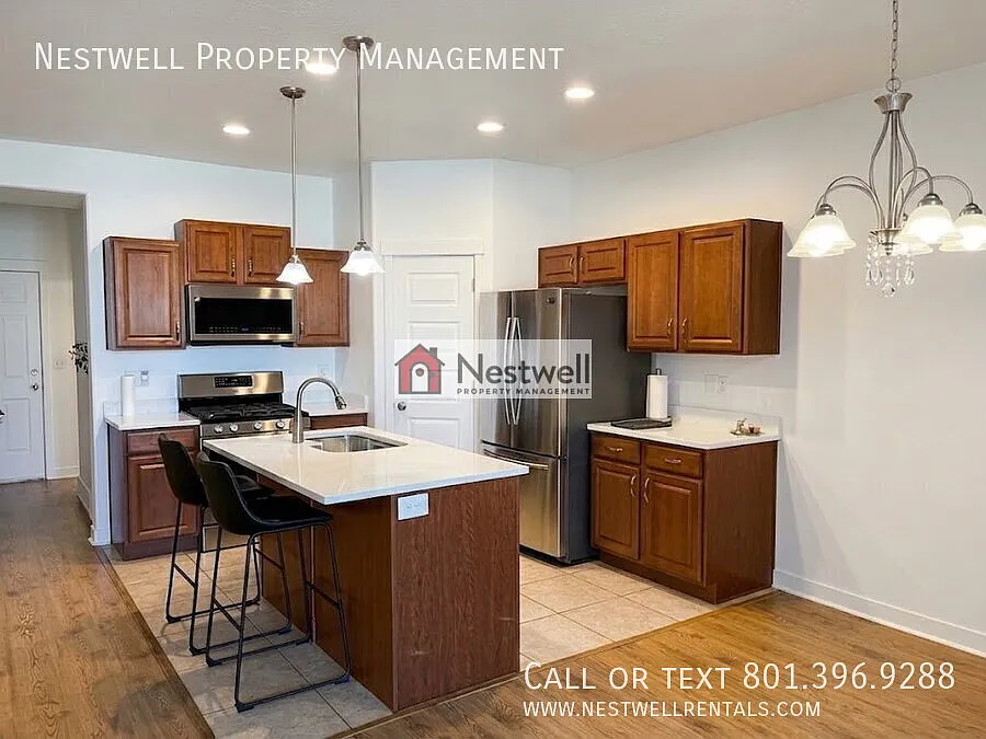 Lovely 2-bed townhome in West Valley City! — Photo 3