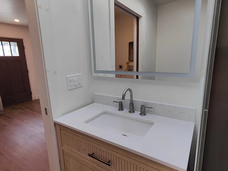 137 Taft Ave #B — Photo 5