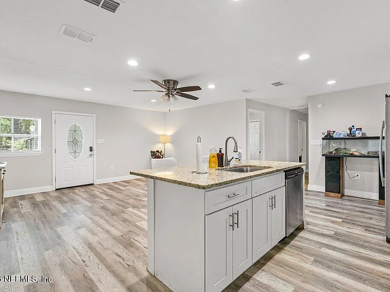 600 Lemon St — Photo 22