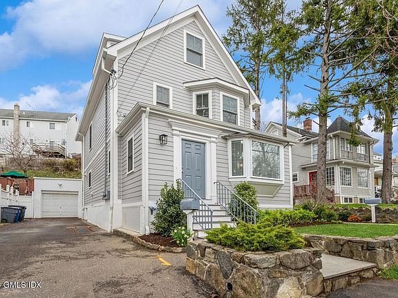 5th image of 347 Delavan Ave