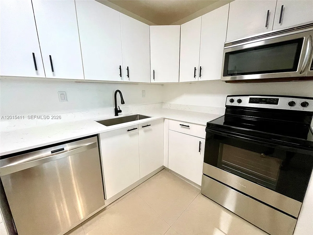 Photo 2 of 48 - 19390 Collins Ave #316 - Sunny Isles Beach, FL Building Photo - 19390 Collins Ave #316