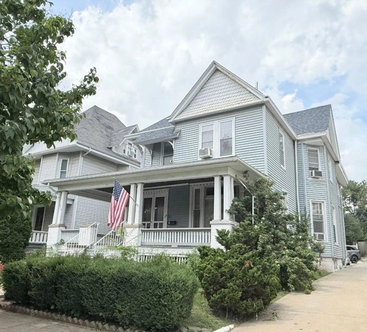 316 E. Locust — Photo 1
