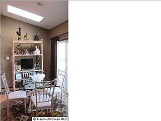 4th image of 8 Brighton Ct