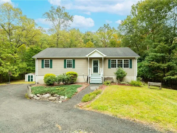 215 Brook Hollow Lane, Newburgh, NY 12550